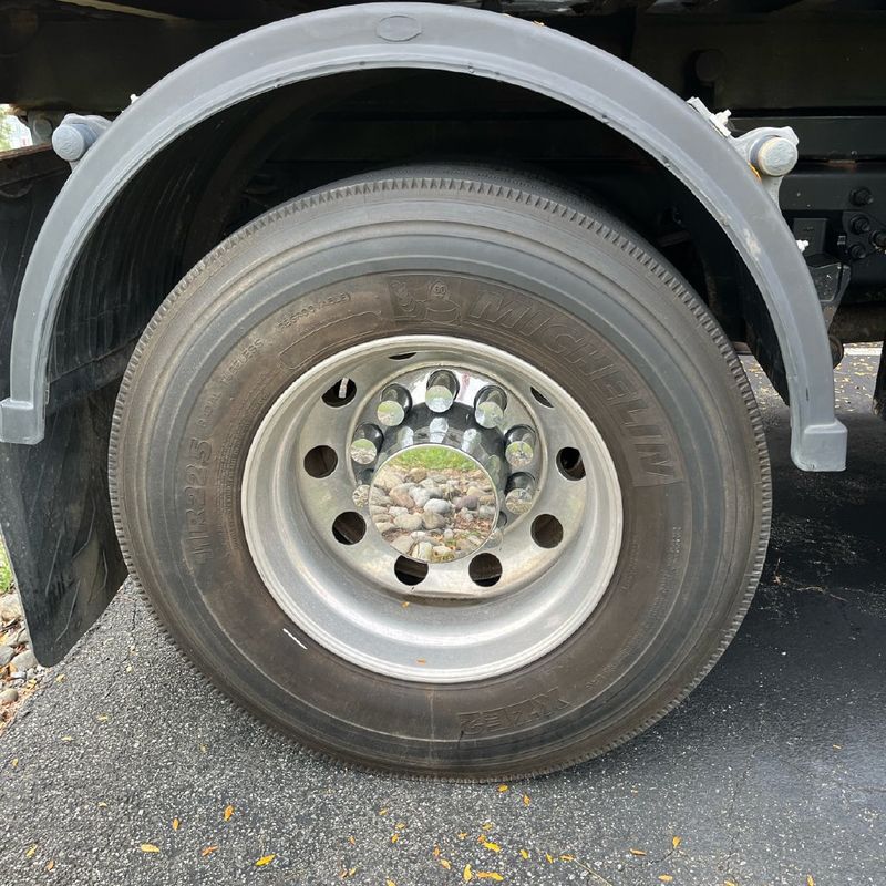 2019 Ford F-750SD Base - 23090510 - 9