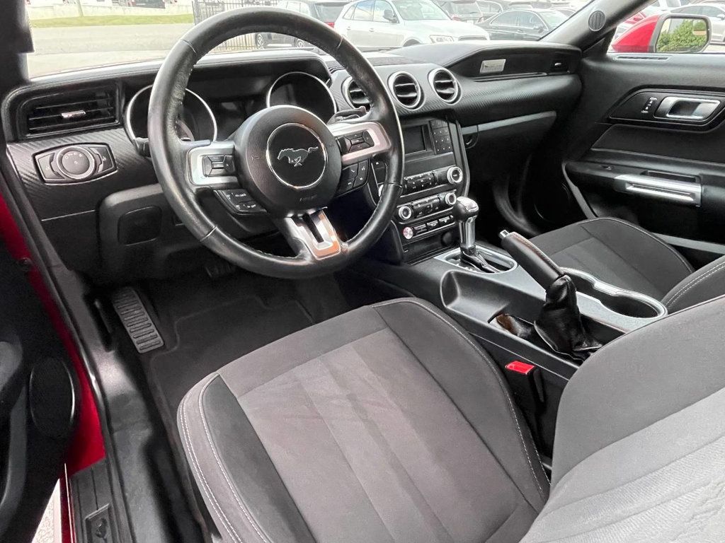 2019 Ford Mustang EcoBoost photo 11