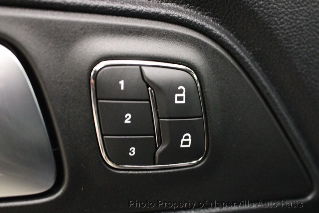 2019 FORD MUSTANG - Image 17