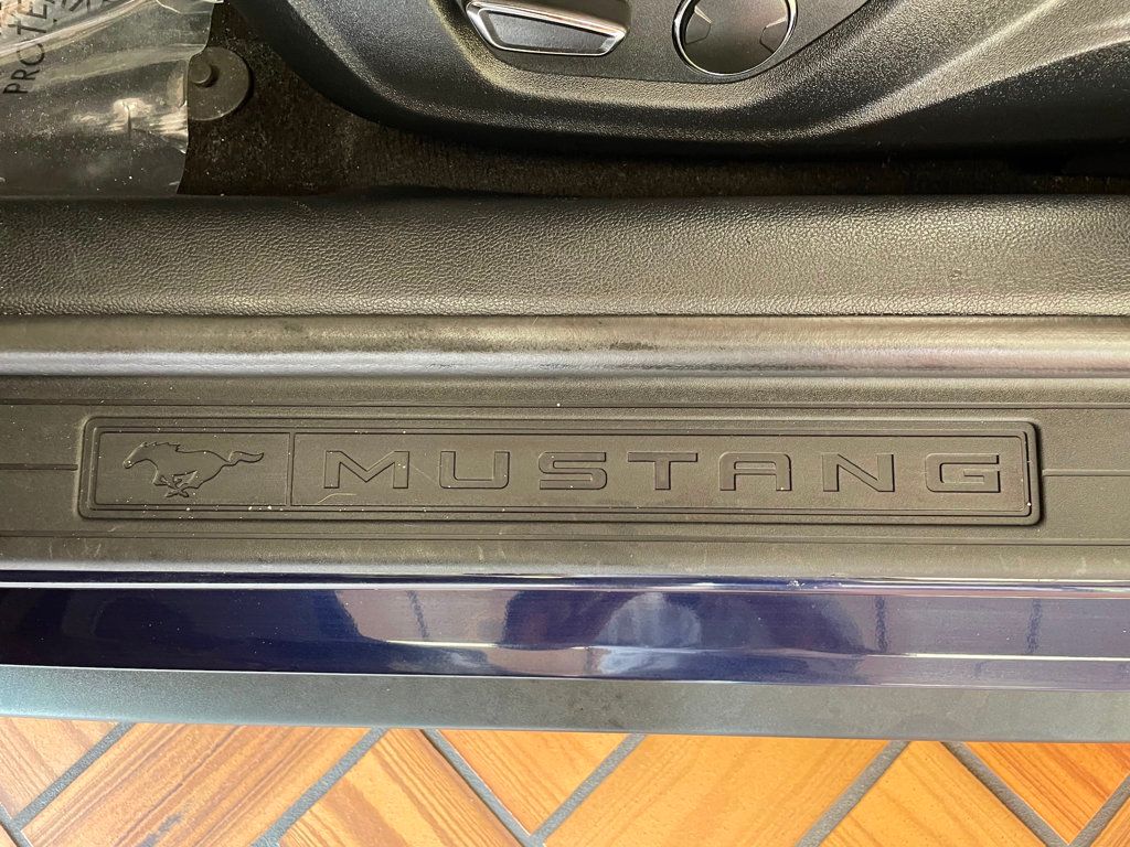 2019 Ford Mustang EcoBoost Convertible - 23064314 - 15