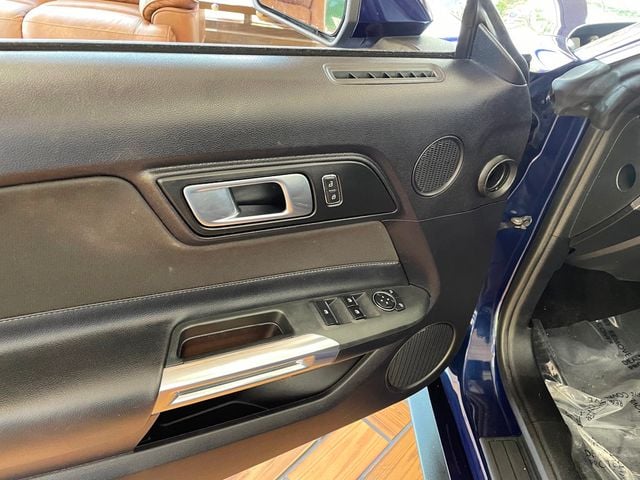 2019 Ford Mustang EcoBoost Convertible - 23064314 - 17