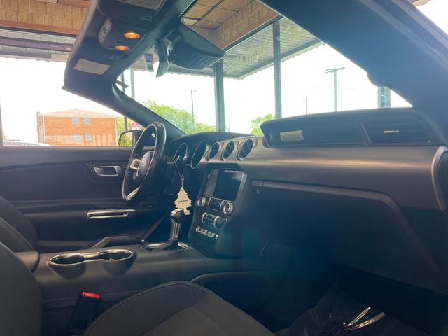 2019 Ford Mustang EcoBoost Convertible - 23064314 - 22