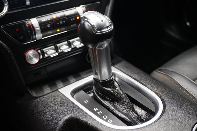 2019 Ford Mustang EcoBoost Fastback - 22935420 - 19