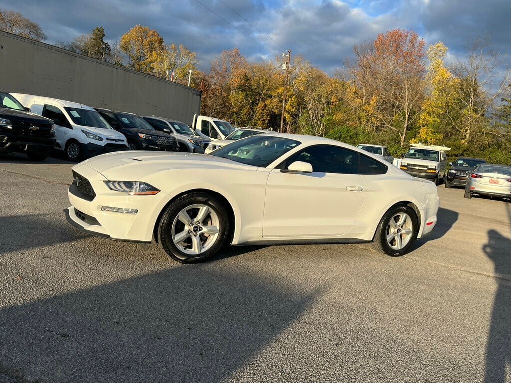 2019 Ford Mustang EcoBoost Fastback - 22681899 - 2