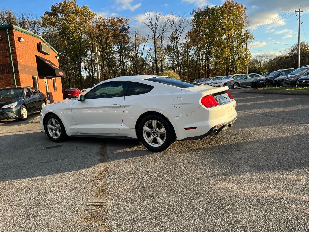 2019 Ford Mustang EcoBoost Fastback - 22681899 - 5