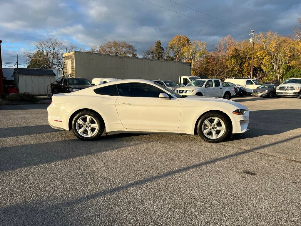 2019 Ford Mustang EcoBoost Fastback - 22681899 - 8