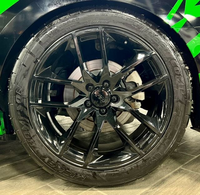 2019 Ford Mustang EcoBoost Fastback - 22945152 - 24