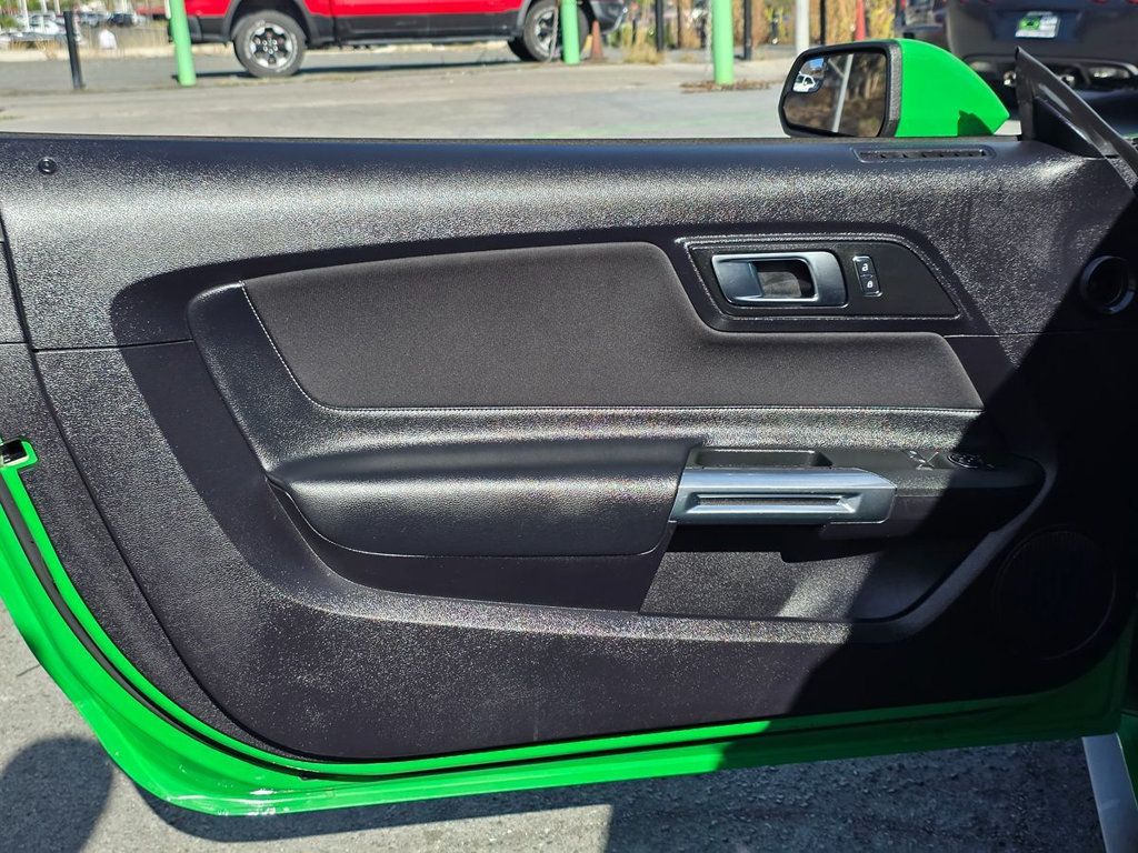 2019 Ford Mustang EcoBoost Fastback - 22940550 - 10