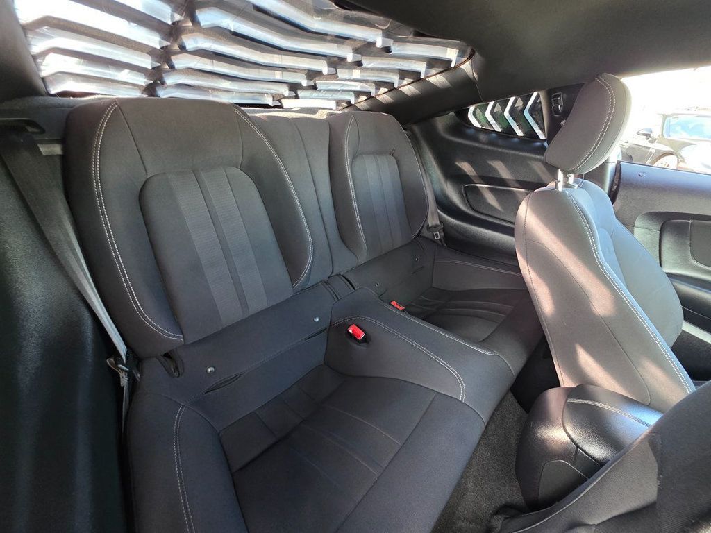 2019 Ford Mustang EcoBoost Fastback - 22940550 - 25