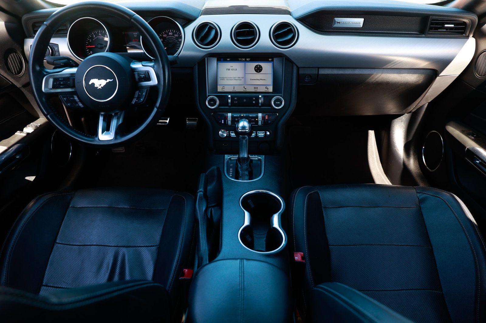 2019 Ford Mustang EcoBoost Premium photo 2