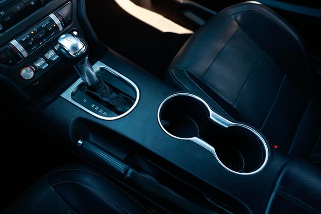 2019 Ford Mustang EcoBoost Fastback - 22943616 - 38