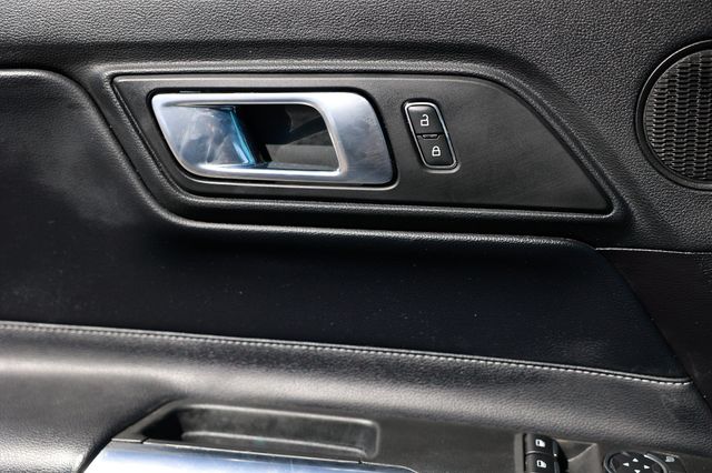2019 Ford Mustang EcoBoost Fastback - 22943616 - 45
