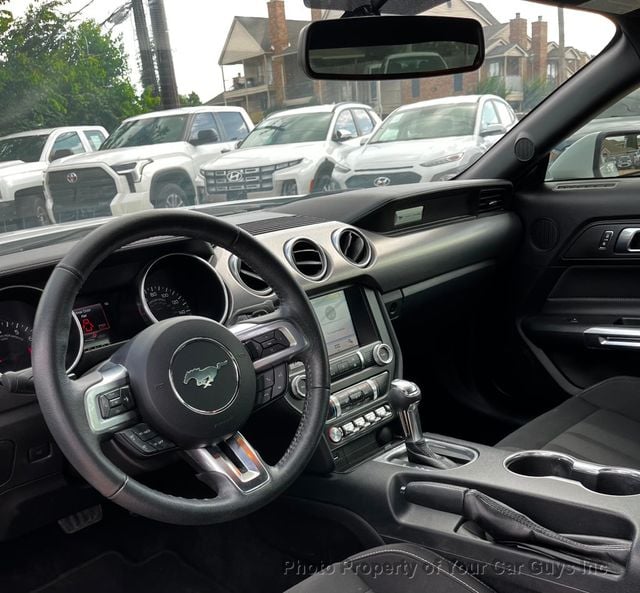 2019 Ford Mustang EcoBoost Fastback - 23040724 - 11