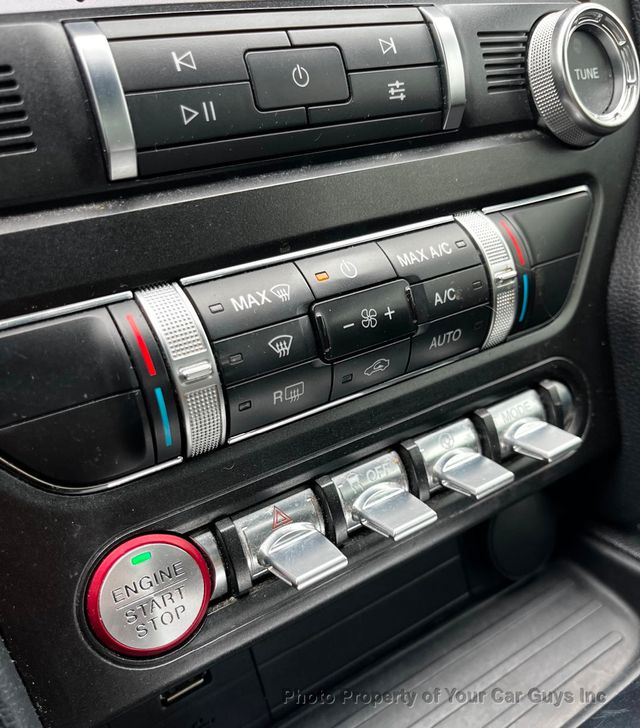 2019 Ford Mustang EcoBoost Fastback - 23040724 - 20