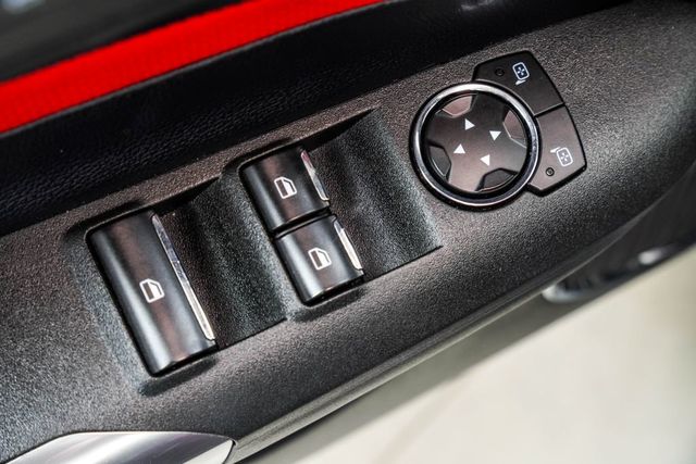 2019 Ford Mustang EcoBoost Premium Convertible - 23062159 - 37