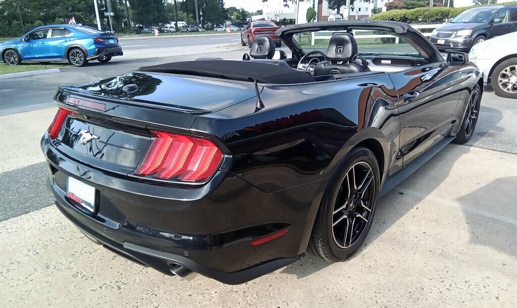2019 Ford Mustang EcoBoost Premium Convertible photo 4