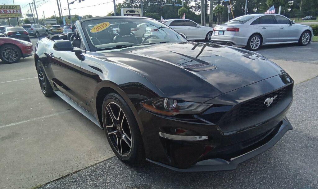 2019 Ford Mustang EcoBoost Premium Convertible photo 5