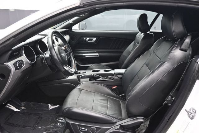 2019 Ford Mustang EcoBoost Premium Convertible - 23074764 - 5