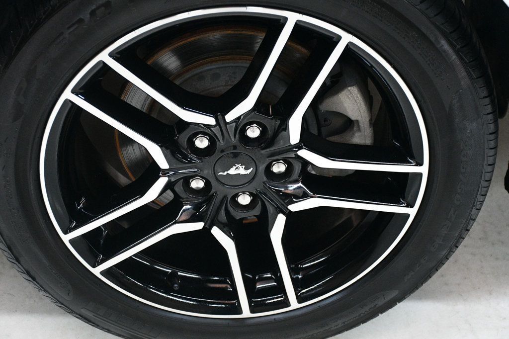 2019 Ford Mustang EcoBoost Premium Fastback - 22948569 - 18