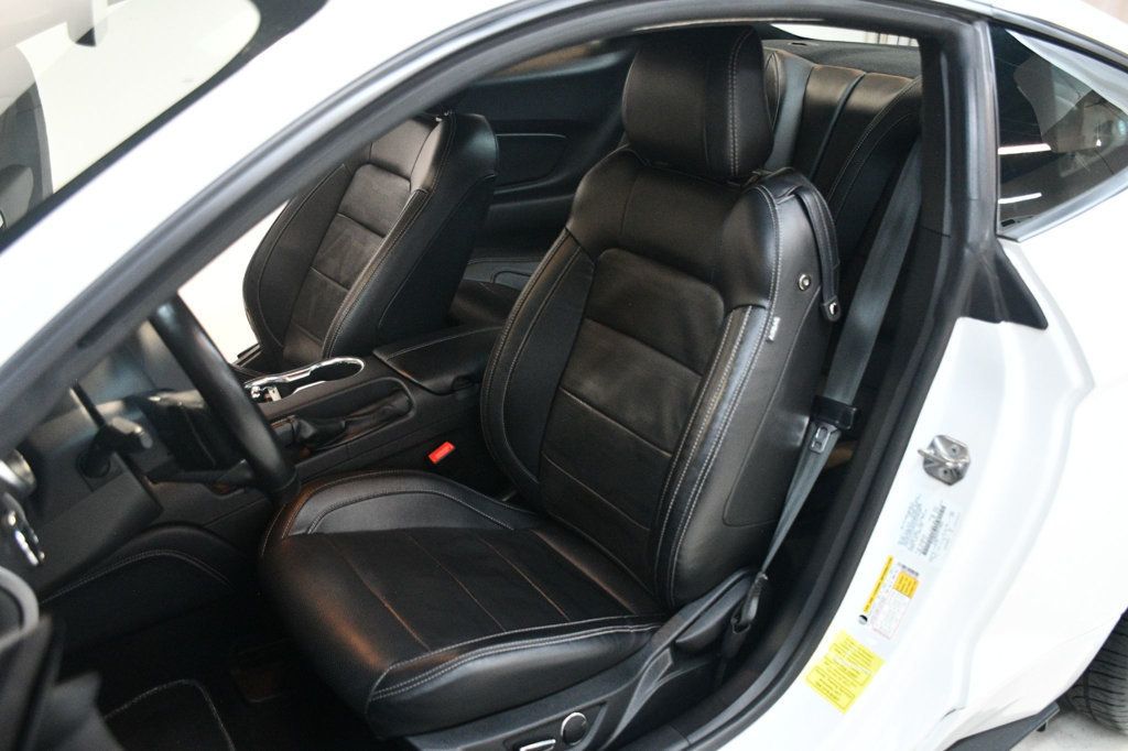 2019 Ford Mustang EcoBoost Premium Fastback - 22948569 - 28