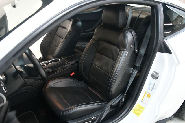 2019 Ford Mustang EcoBoost Premium Fastback - 22948569 - 28