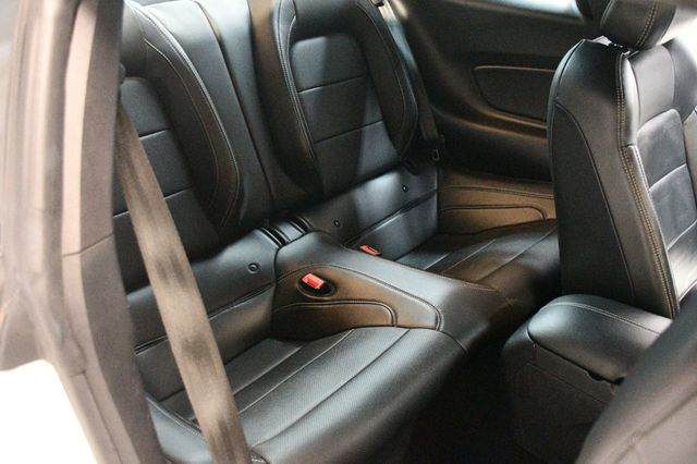 2019 Ford Mustang EcoBoost Premium Fastback - 22948569 - 30