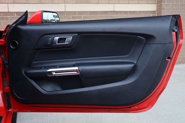 2019 Ford Mustang GT - 23093572 - 26
