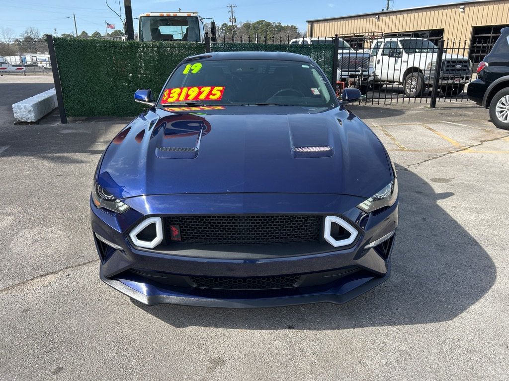 2019 Ford Mustang GT photo 2