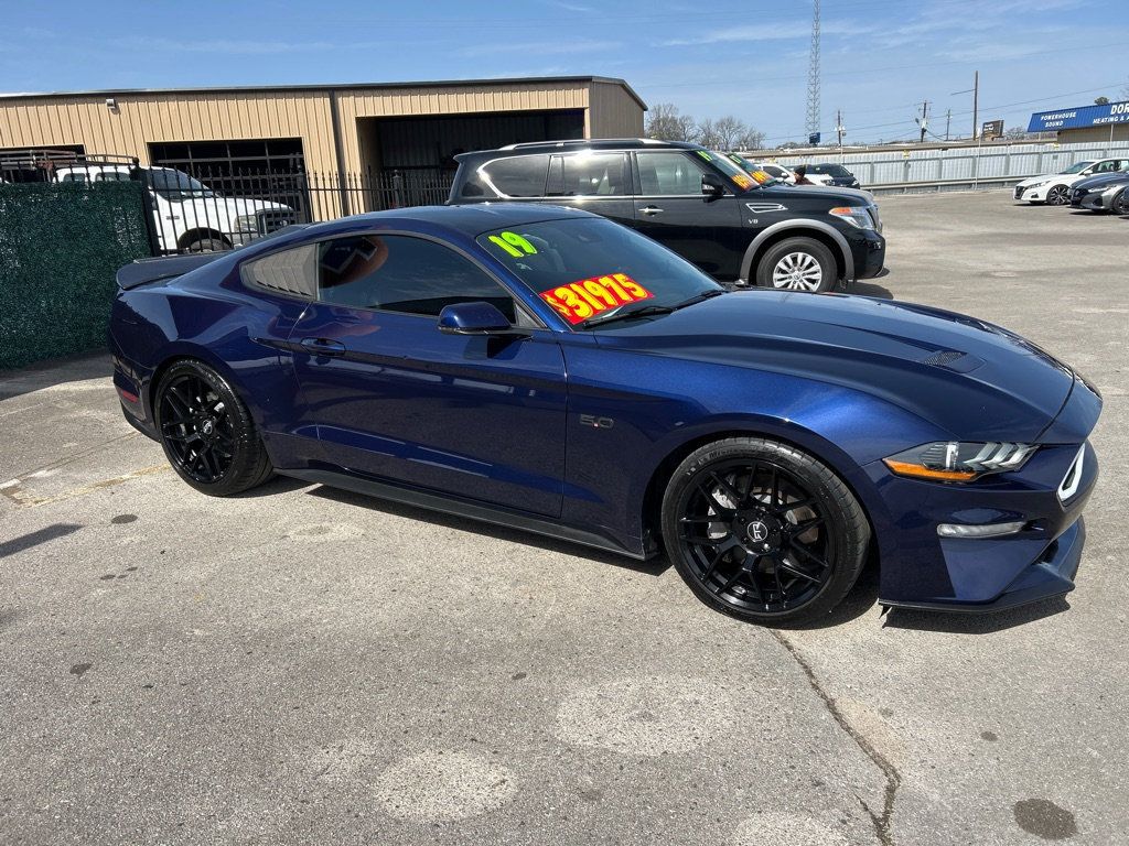 2019 Ford Mustang GT photo 3
