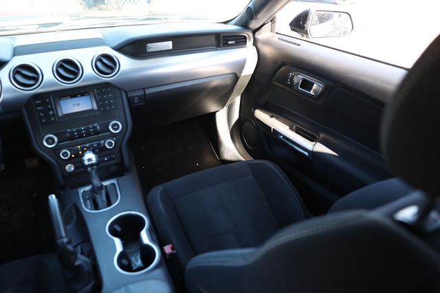 2019 Ford Mustang GT Fastback - 22982108 - 26