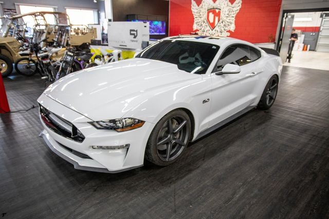 2019 Ford Mustang GT Fastback - 22982862 - 1