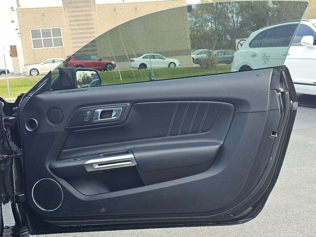 2019 Ford Mustang GT Fastback - 22944753 - 18