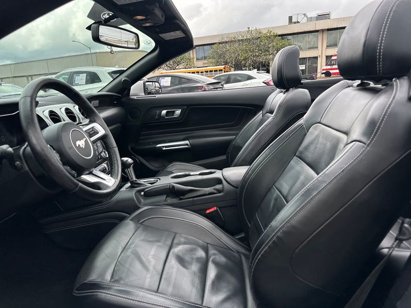 2019 Ford Mustang GT Premium Convertible - 22979174 - 13