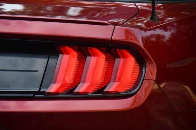 2019 Ford Mustang GT Premium Convertible - 22895940 - 10