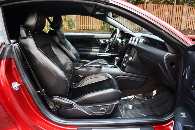 2019 Ford Mustang GT Premium Convertible - 22895940 - 32