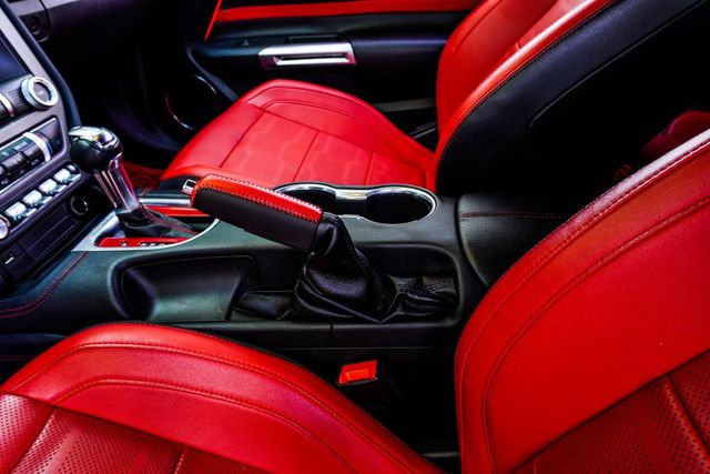 2019 Ford Mustang GT Premium Convertible - 22995347 - 19