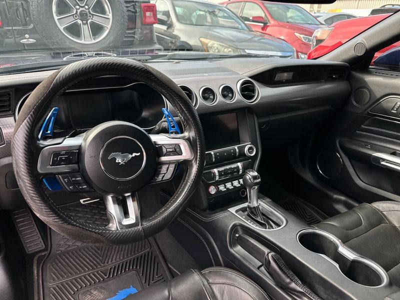 2019 Ford Mustang GT Premium Fastback - 22989385 - 13