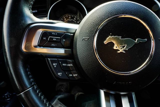 2019 Ford Mustang GT Premium Fastback - 23014917 - 28