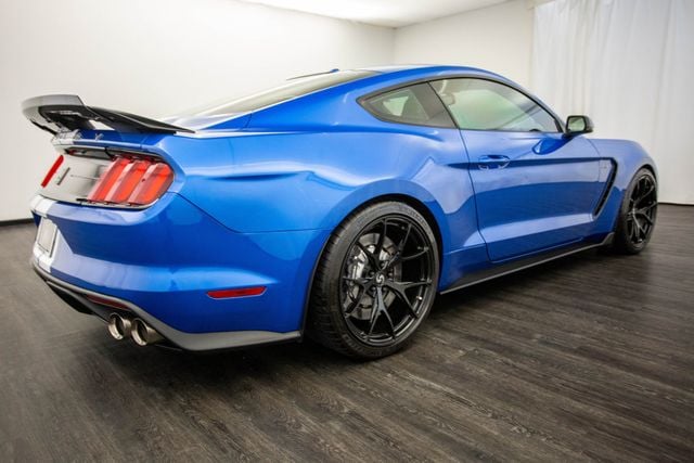 2019 Ford Mustang Shelby GT350 Fastback - 22701048 - 25