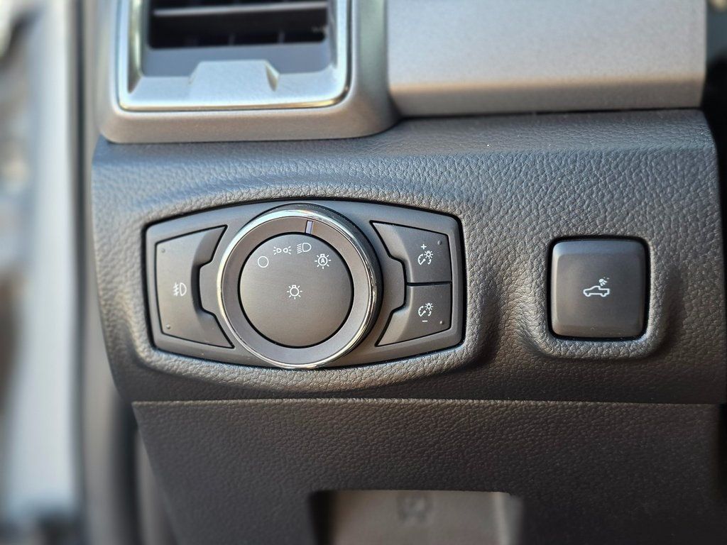 2019 Ford Ranger XLT 4WD SuperCrew 5' Box - 22975466 - 42