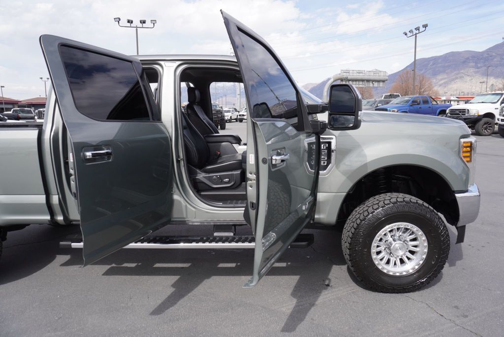 2019 Ford SUPER DUTY F-250 LARIAT - 23005836 - 23