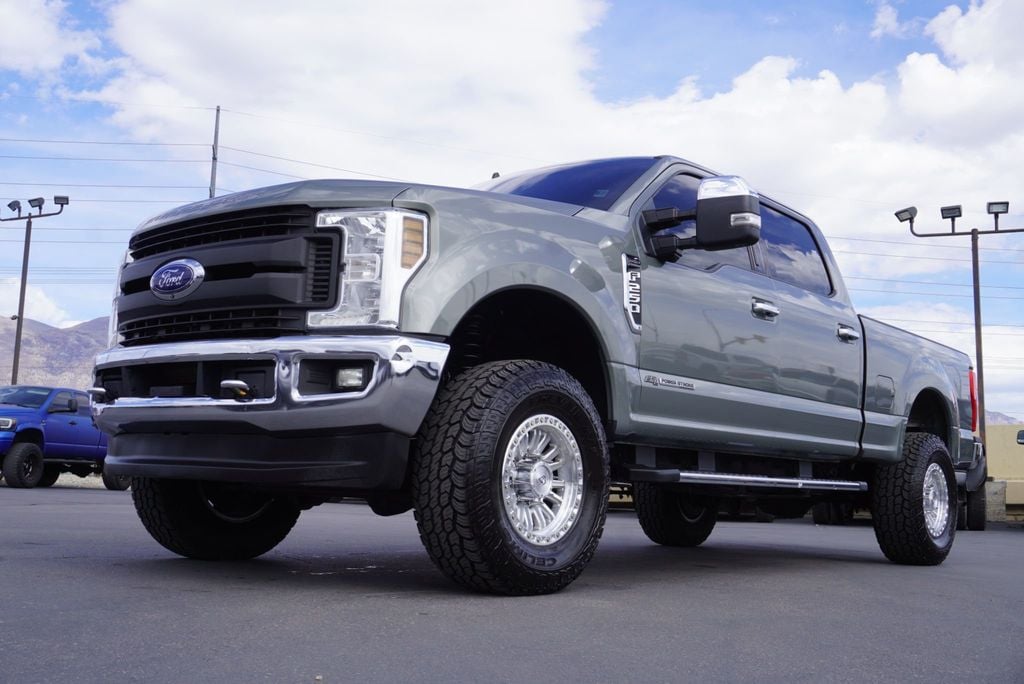 2019 Ford SUPER DUTY F-250 LARIAT - 23005836 - 6