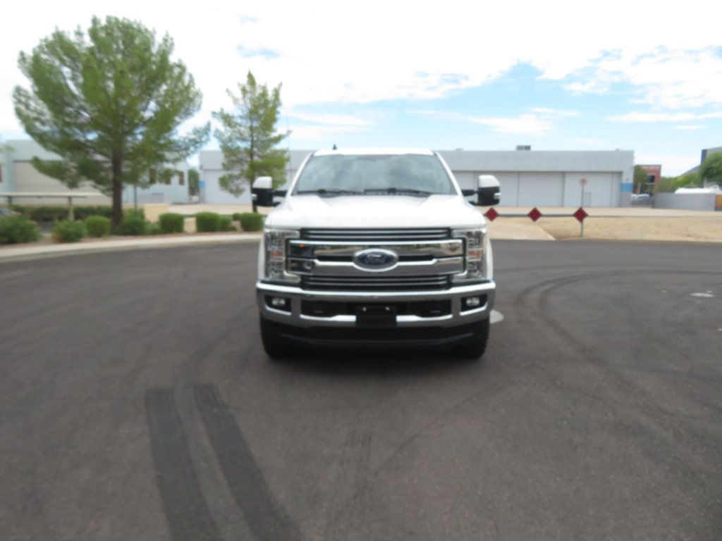 2019 Ford F-250 Lariat FX4 photo 11