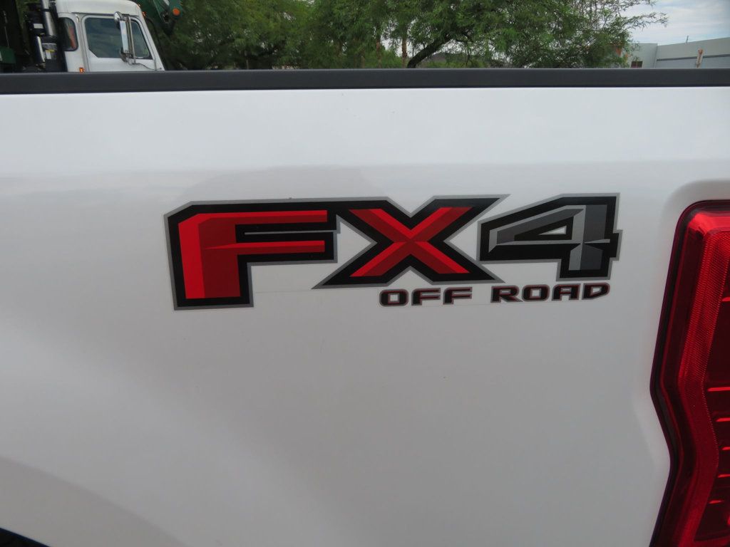 2019 Ford F-250 Lariat FX4 photo 13