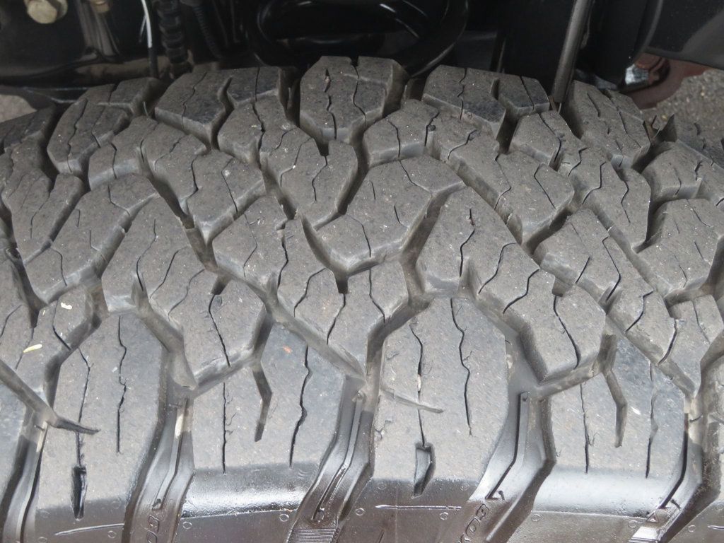 2019 Ford F-250 Lariat FX4 photo 15