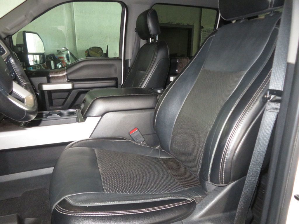 2019 Ford F-250 Lariat FX4 photo 18