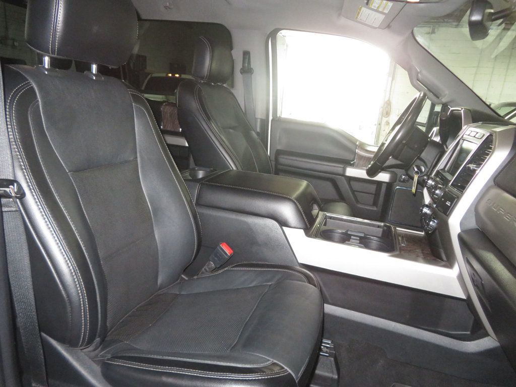 2019 Ford F-250 Lariat FX4 photo 30