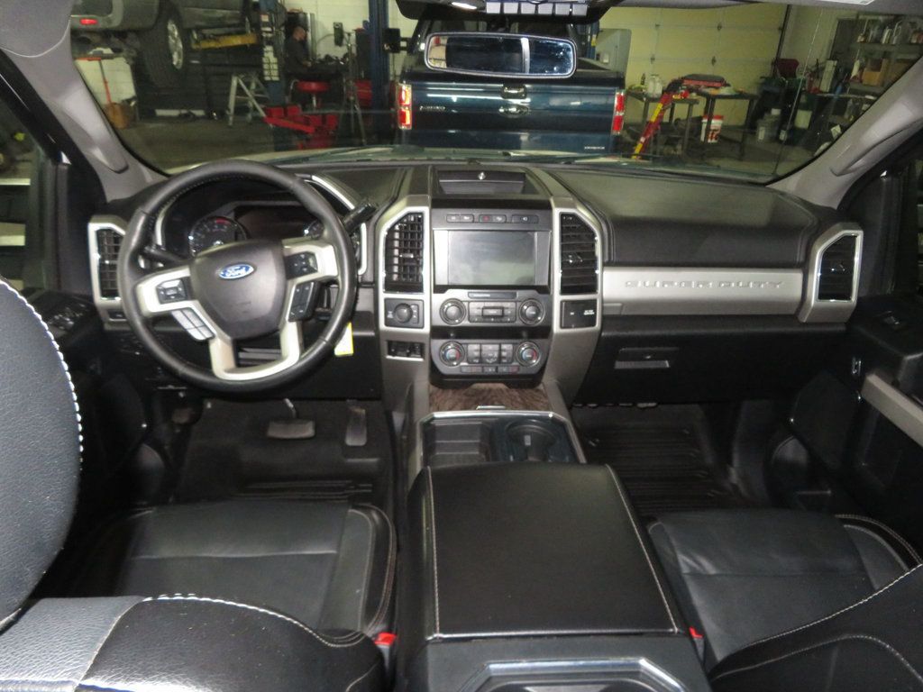 2019 Ford F-250 Lariat FX4 photo 36