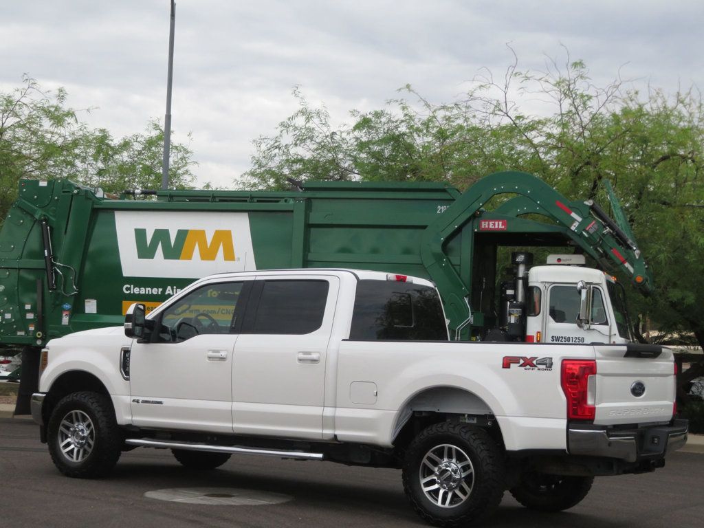 2019 Ford F-250 Lariat FX4 photo 5