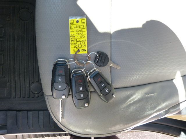 2019 Ford Super Duty F-250 SRW 6.2L V8 GAS*XL*2WD*REGULAR CAB*8FT. "KNAPHEIDE" UTILITY BODY! - 22981915 - 41